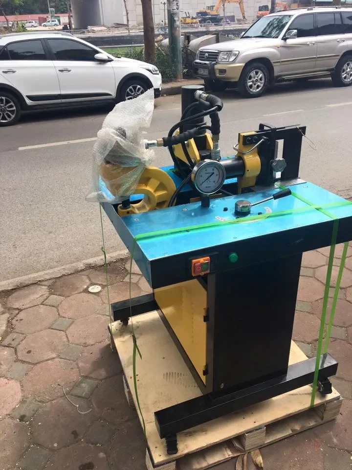 Máy gia công thanh cái TLP HHM-150H (cắt/uốn/đột 3-trong-1)